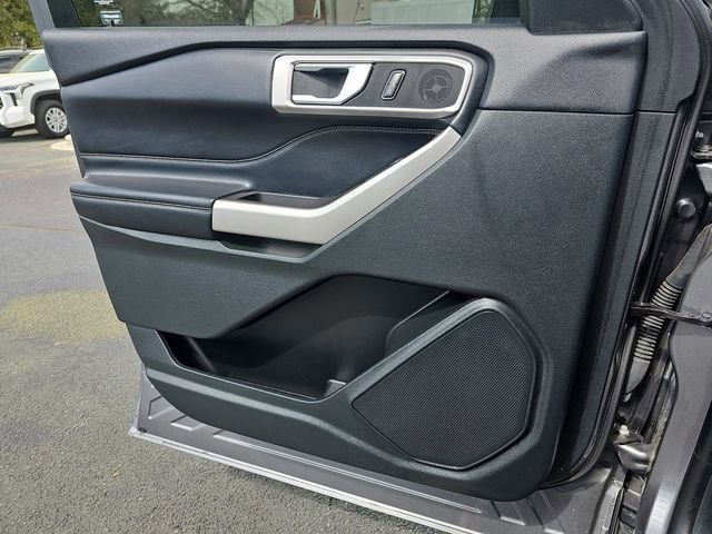 Used 2023 Ford Explorer XLT w/ Equipment Group 202A image 34