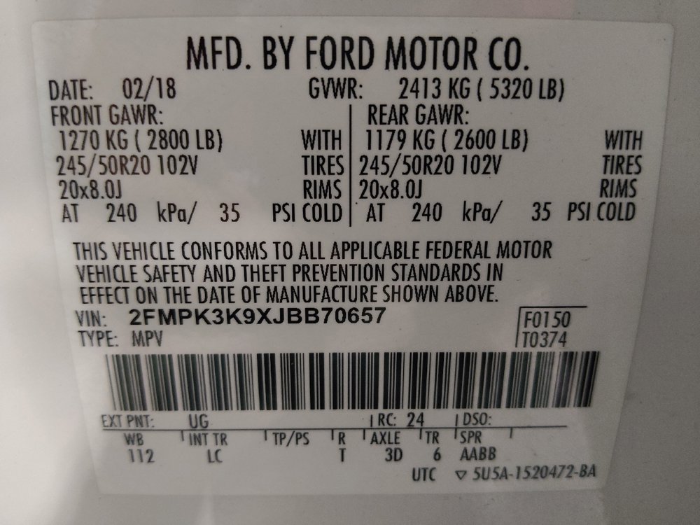 Used 2018 Ford Edge Titanium w/ Ford Safe & Smart Package FWD image 33