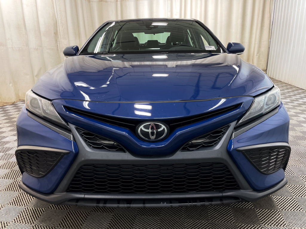 Used 2024 Toyota Camry SE FWD image 8