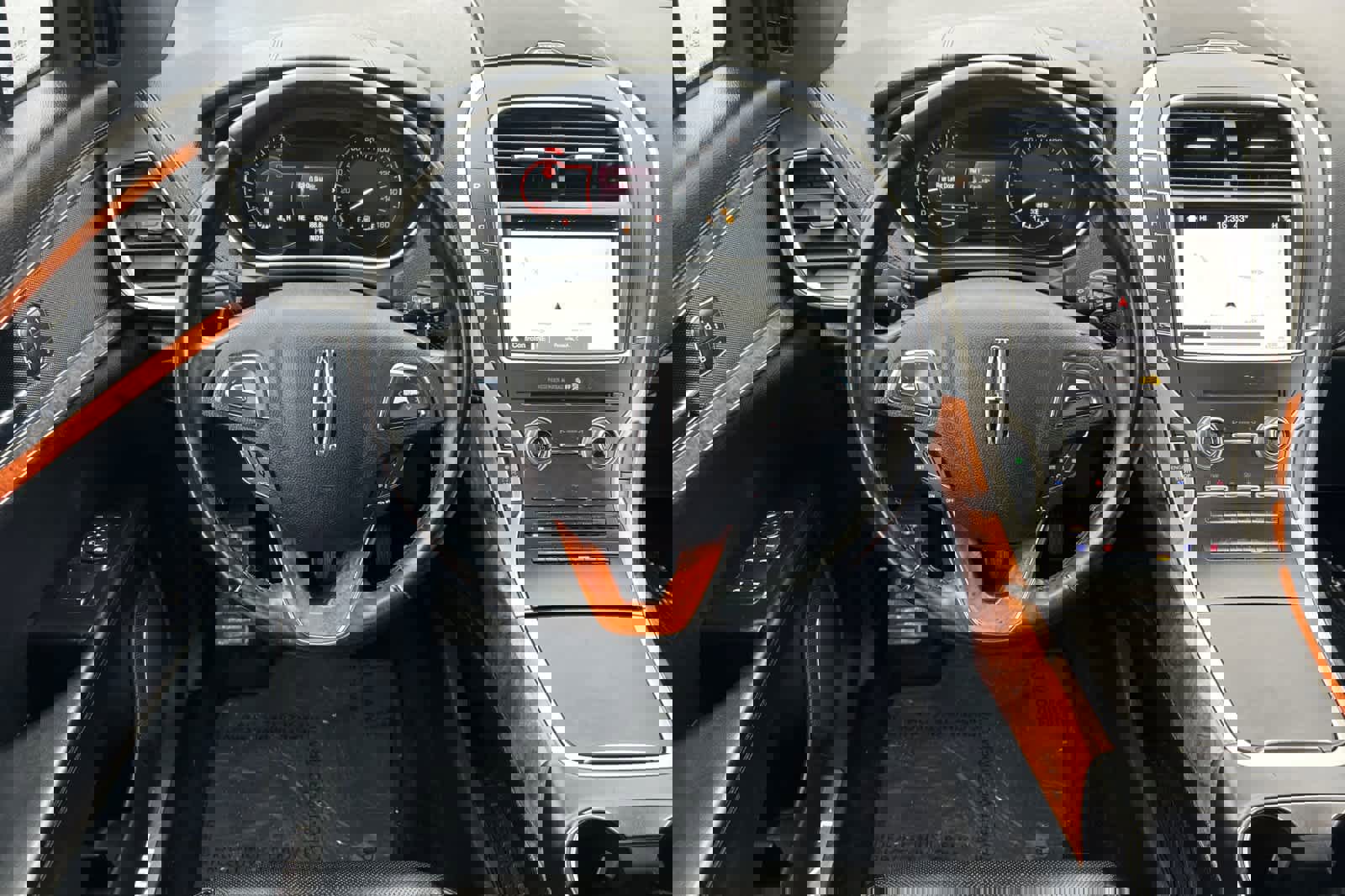 Used 2018 Lincoln MKX Reserve image 15