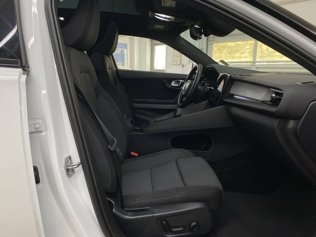 Used 2021 Polestar Polestar 2 image 19