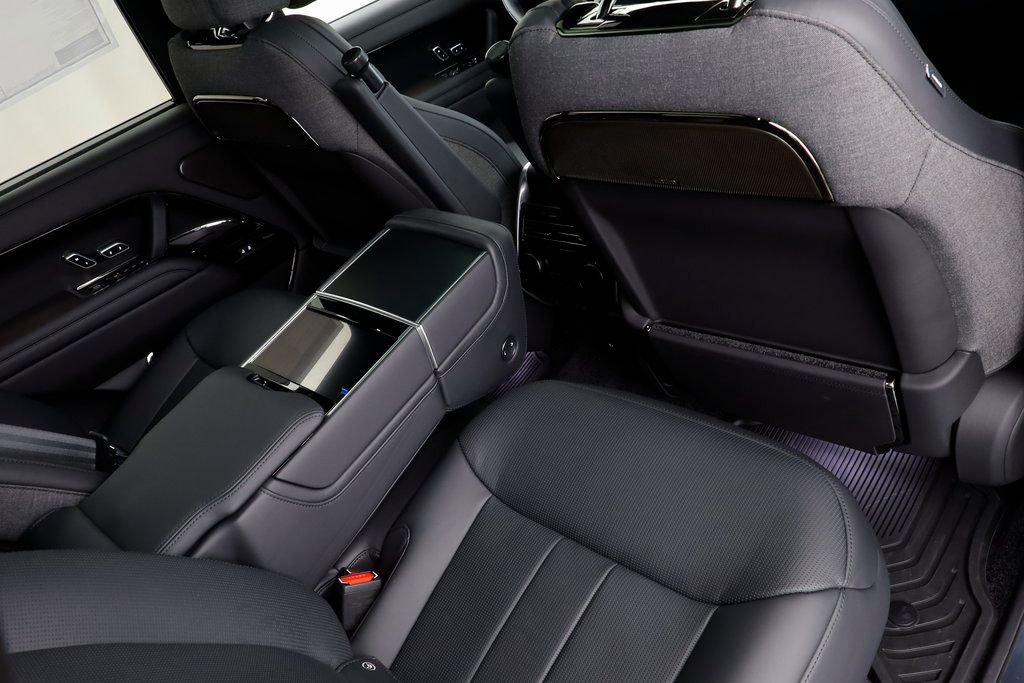 New 2025 Land Rover Range Rover SV AWD/4WD image 23