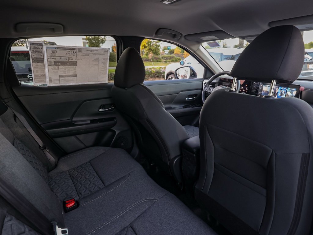 New 2026 Nissan Kicks SV image 17