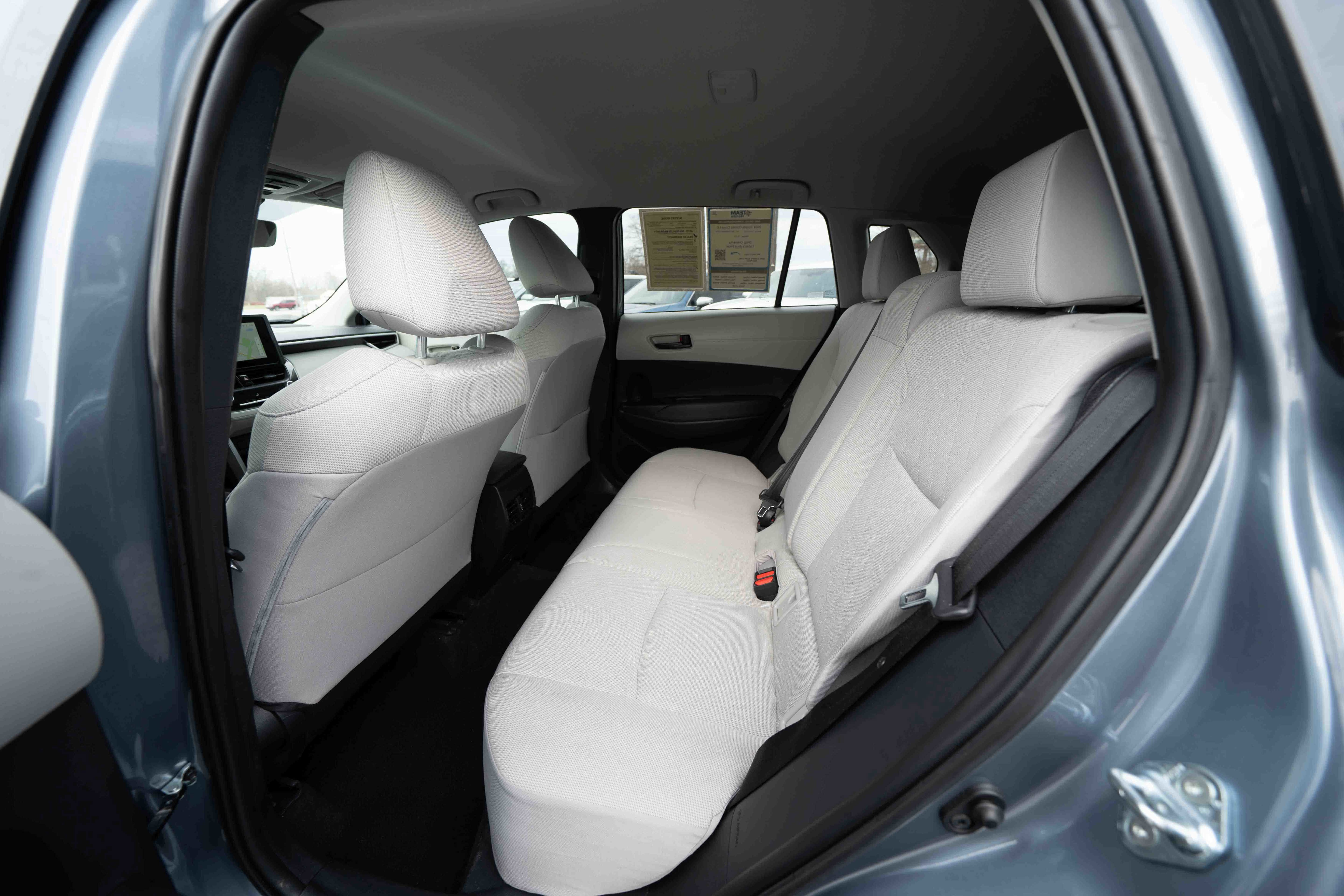 Used 2024 Toyota Corolla Cross LE image 23