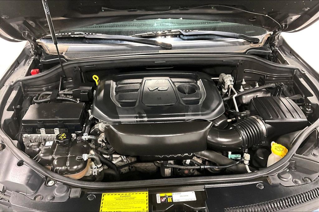 Used 2019 Jeep Grand Cherokee Laredo AWD/4WD image 12