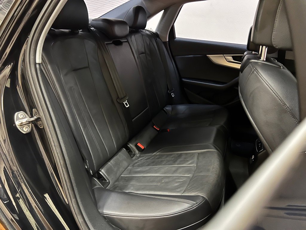 Used 2018 Audi A4 2.0T Ultra Premium image 31