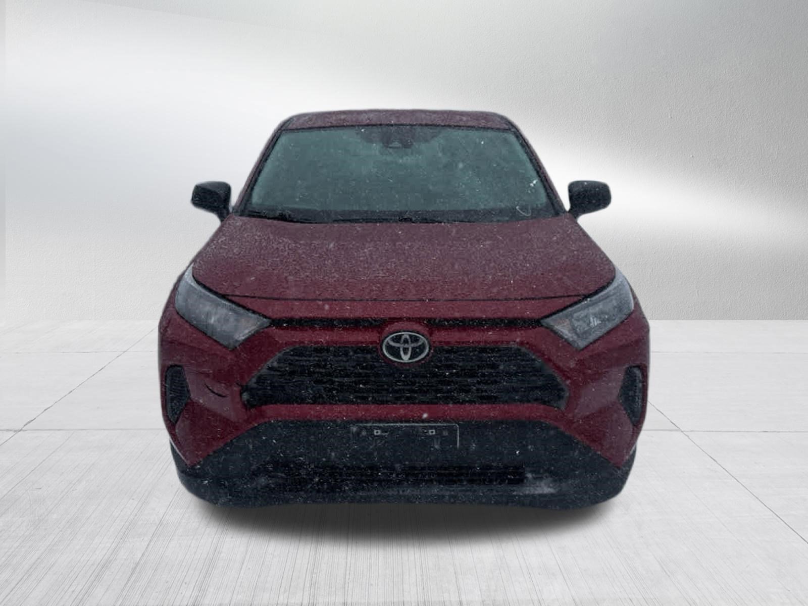 Used 2022 Toyota RAV4 LE image 3