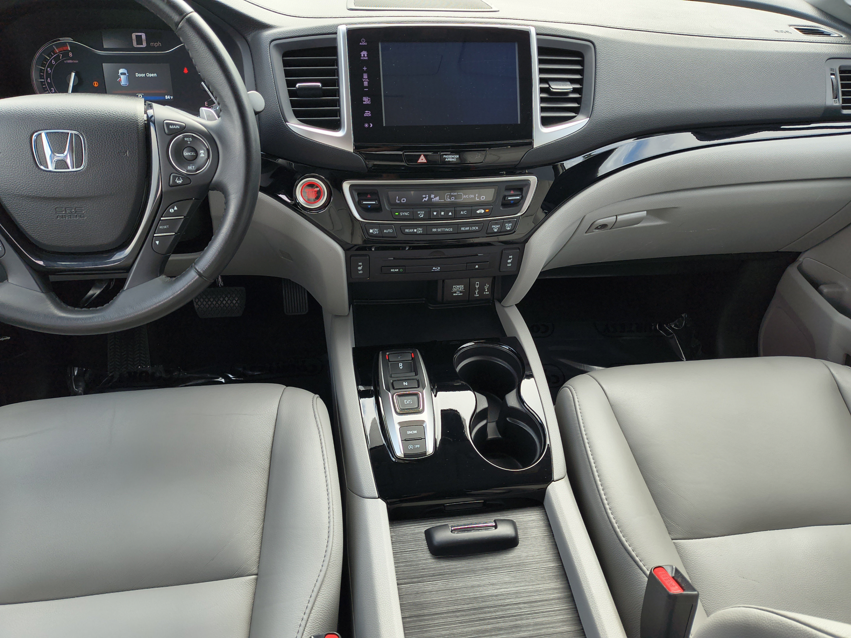Used 2017 Honda Pilot Touring image 15