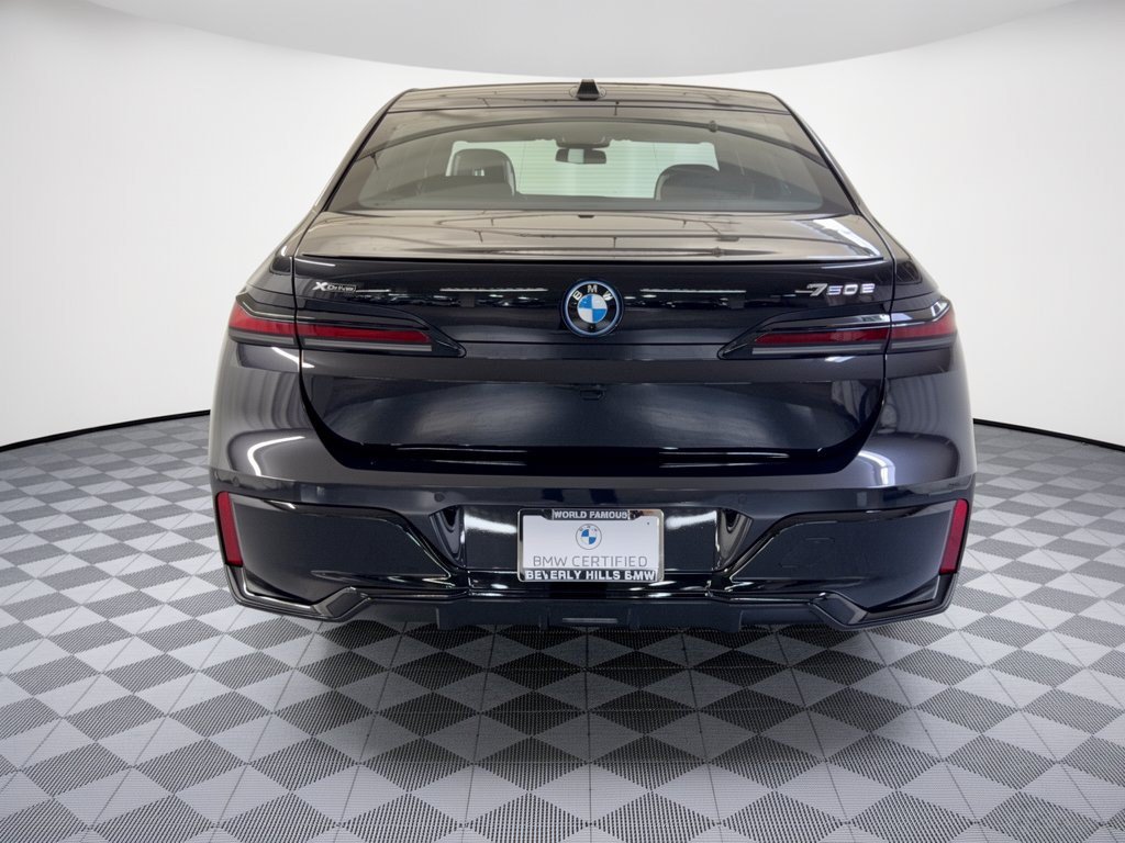Certified 2025 BMW 750e xDrive AWD/4WD image 11