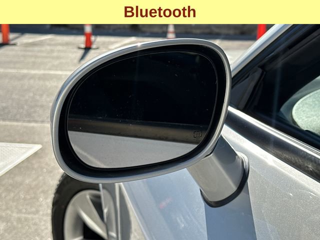 Used 2022 Dodge Challenger SXT image 8