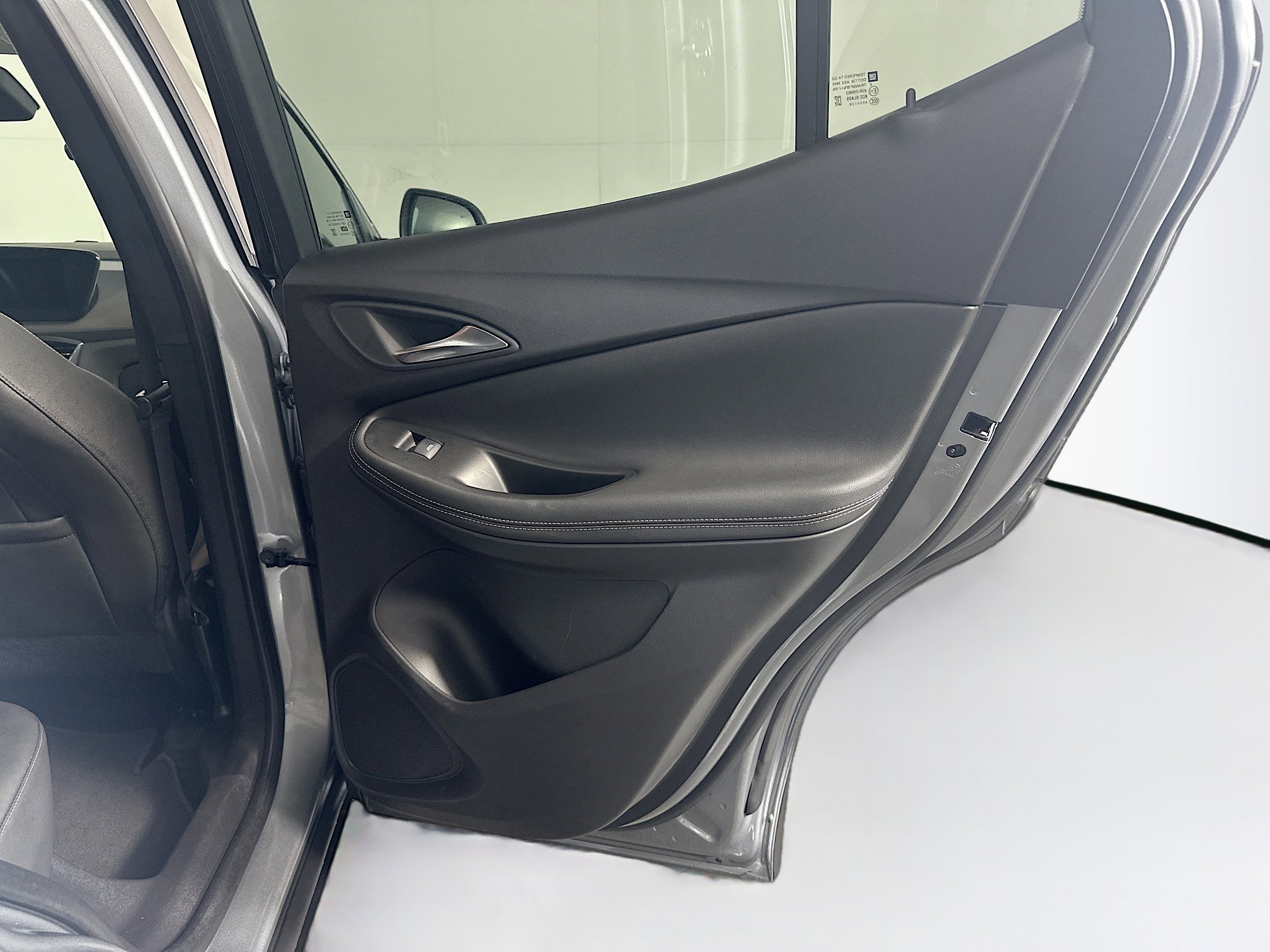 Used 2025 Buick Encore GX Preferred image 30