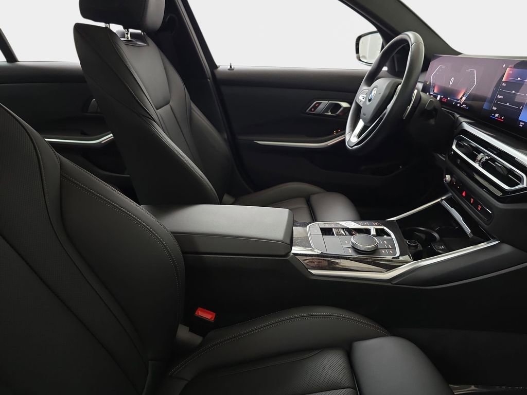 Used 2023 BMW 330i xDrive Sedan w/ Driving Assistance Package image 10