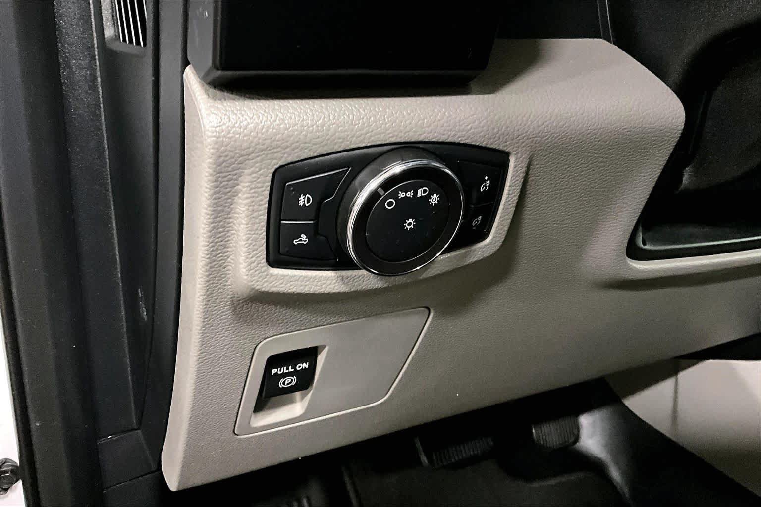 Used 2018 Ford F150 XL w/ Equipment Group 101A Mid AWD/4WD image 32