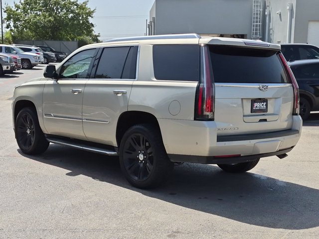 Used 2017 Cadillac Escalade Luxury RWD image 7