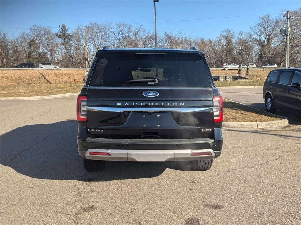 Used 2024 Ford Expedition Max Limited image 4