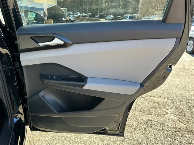 Used 2023 Volkswagen Taos SE image 15