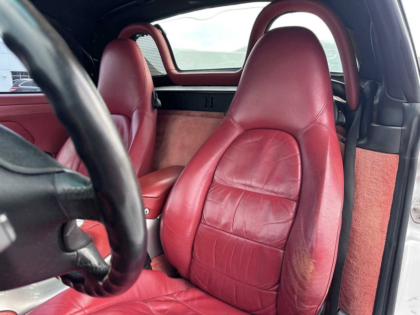 Used 1999 Porsche Boxster image 12