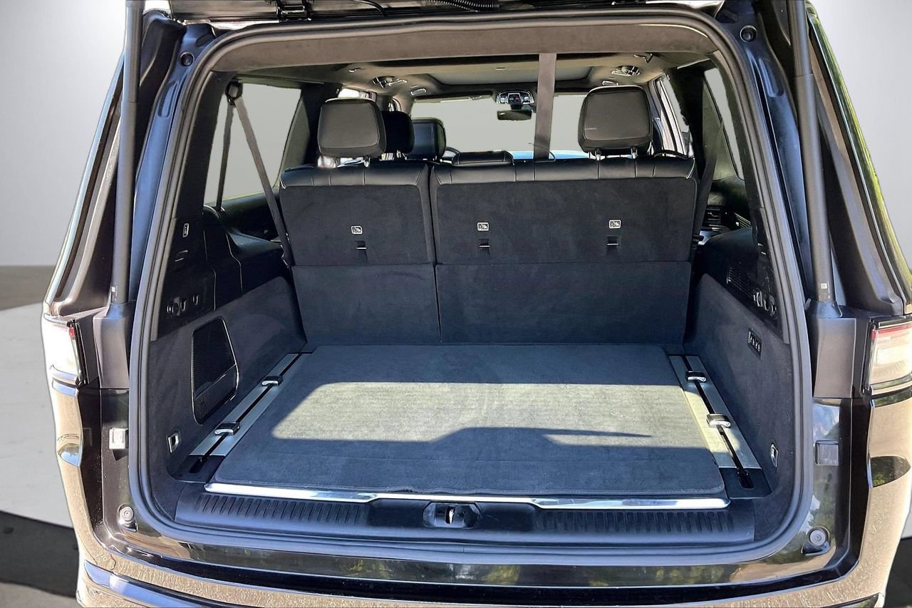 Certified 2024 Jeep Grand Wagoneer L Series II w/ Quick Order Packagew 28T AWD/4WD image 28