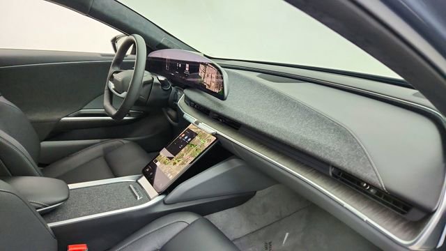 Used 2024 Lucid Air Pure RWD image 20