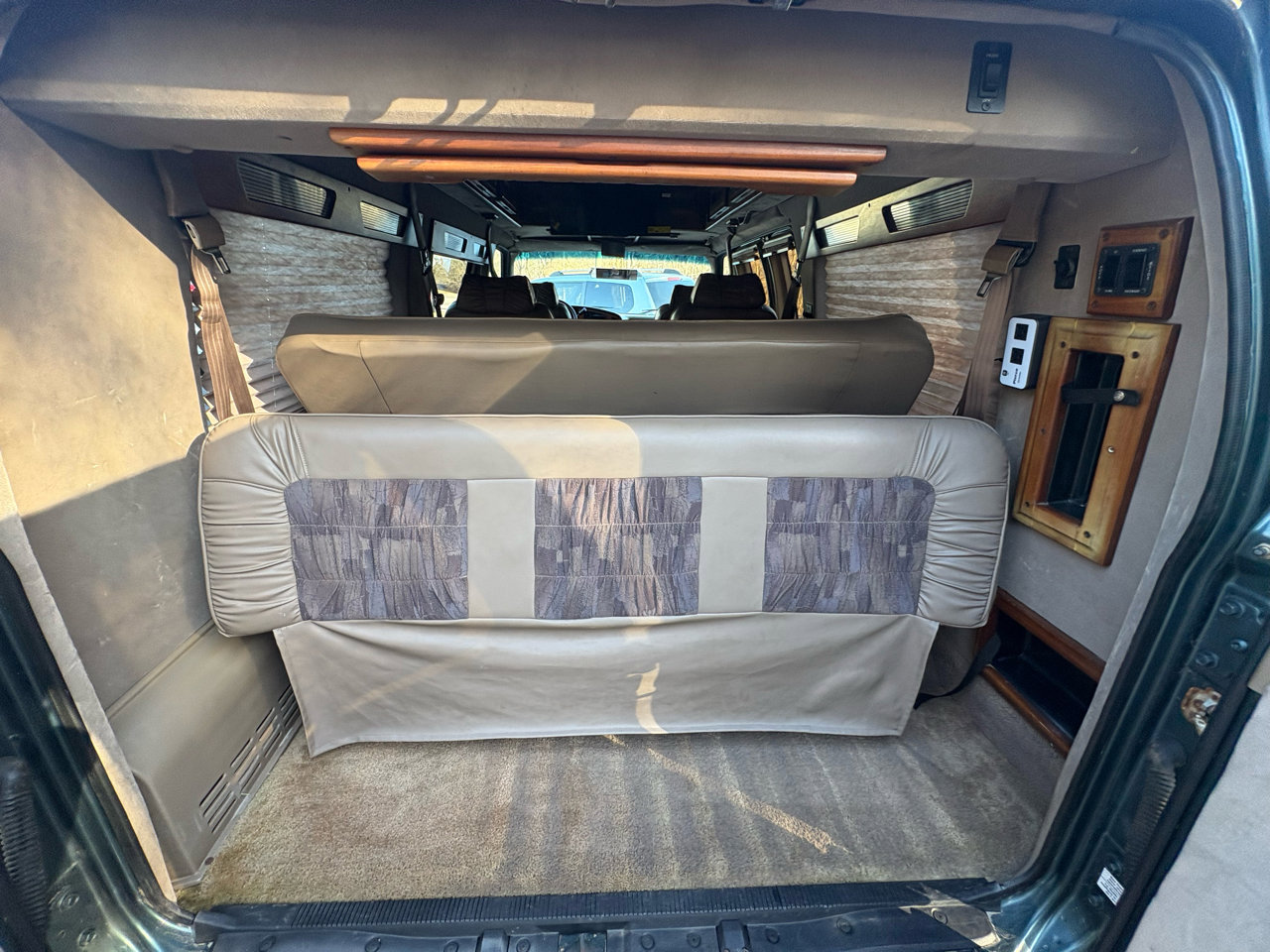 Used 1995 Ford E-150 and Econoline 150 image 20