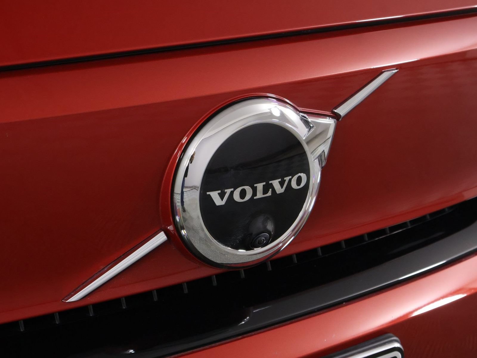 Used 2023 Volvo XC60 T8 Plus AWD/4WD image 26
