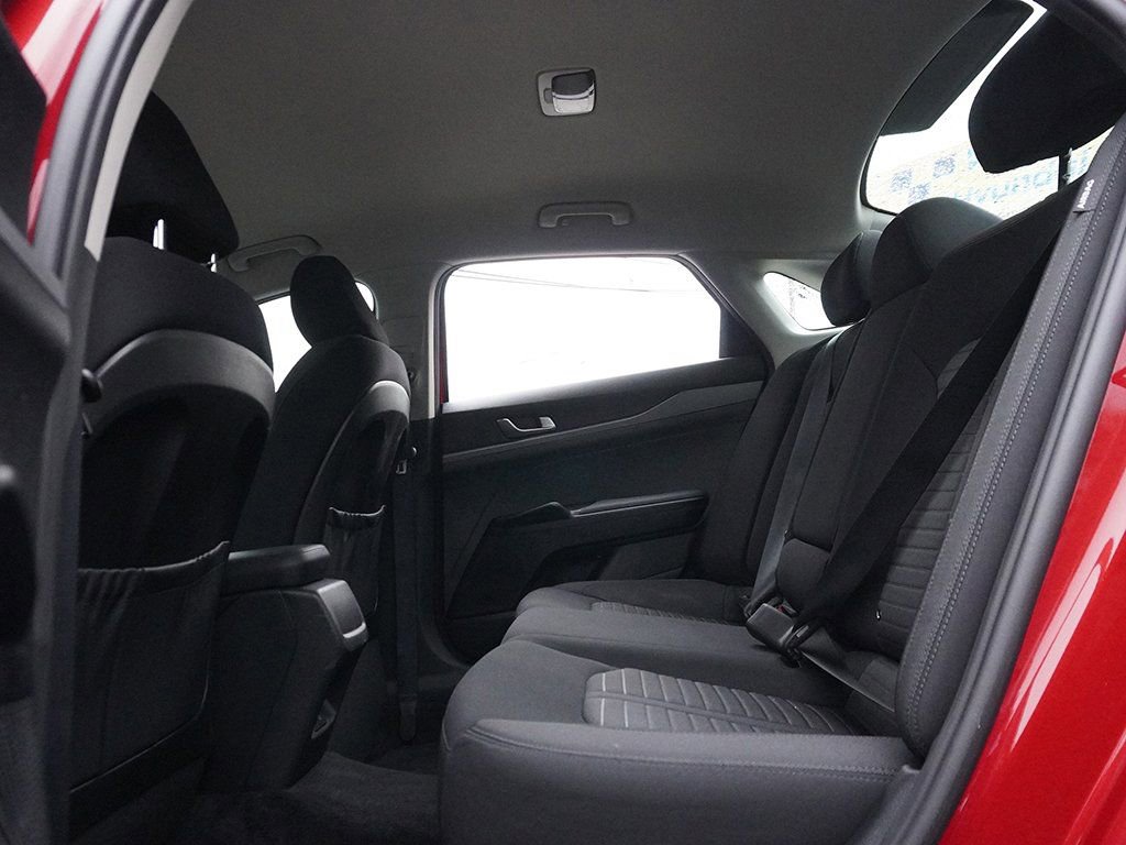 Used 2025 Kia K5 LXS FWD image 33