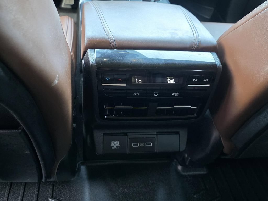 Used 2022 Acura MDX SH-AWD w/ Technology Package image 12