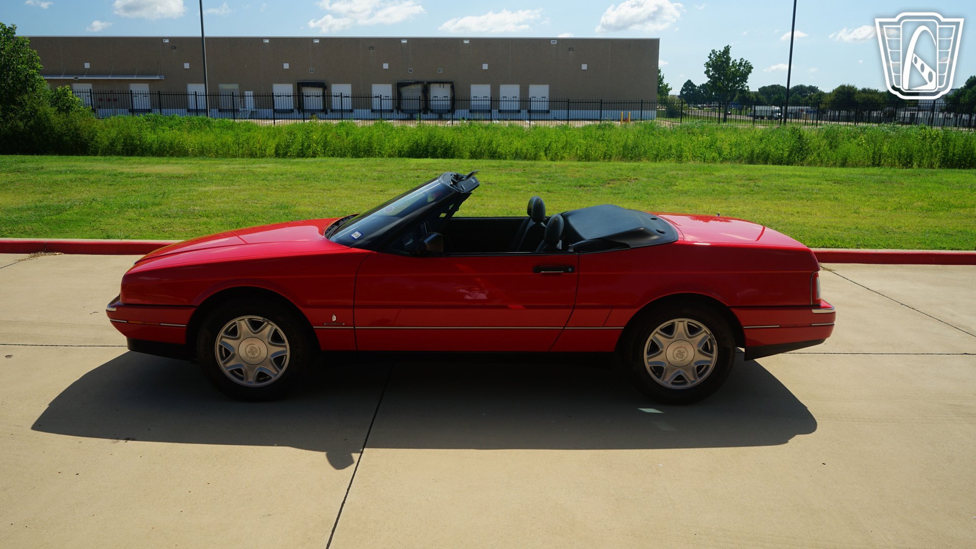 Used 1991 Cadillac Allante FWD image 5