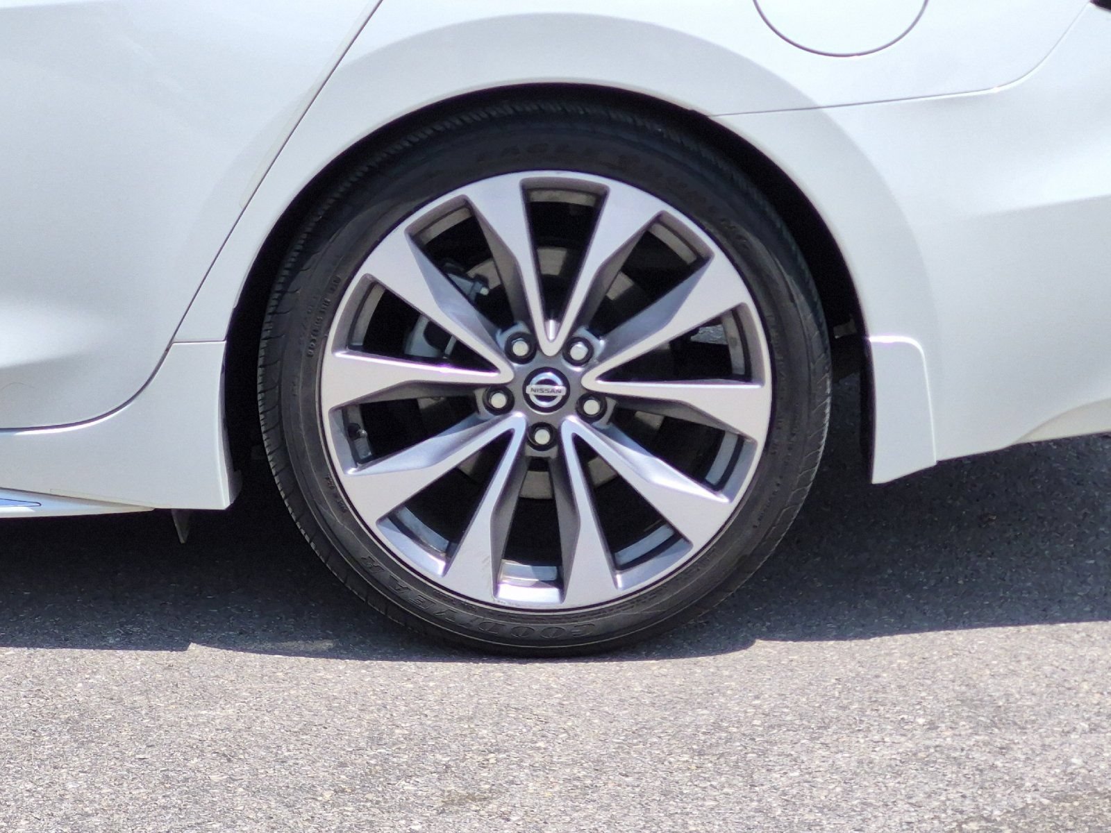 Used 2020 Nissan Maxima Platinum w/ Illumination Package FWD image 24