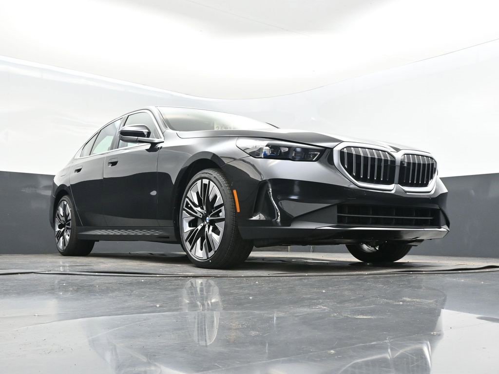 New 2026 BMW 530i w/ Premium Package image 43