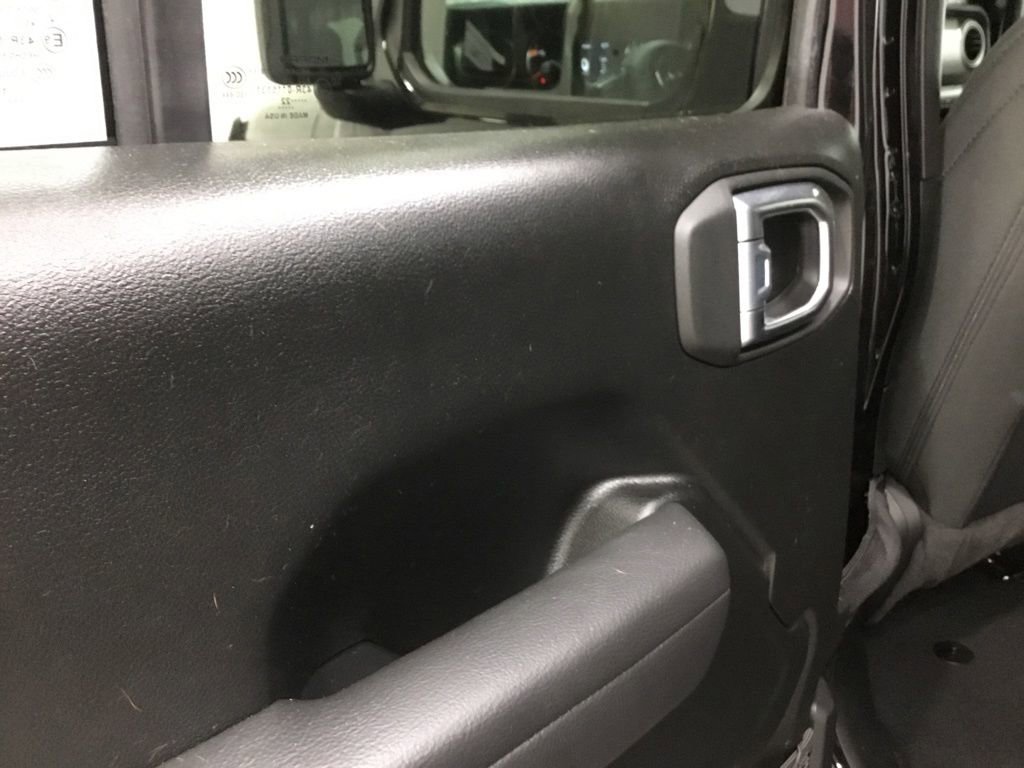 Used 2022 Jeep Wrangler Unlimited Sport image 13