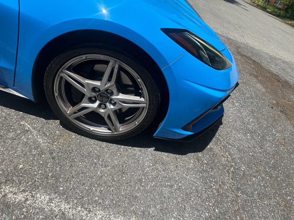 Used 2020 Chevrolet Corvette Stingray Coupe w/ Z51 Performance Package RWD image 14