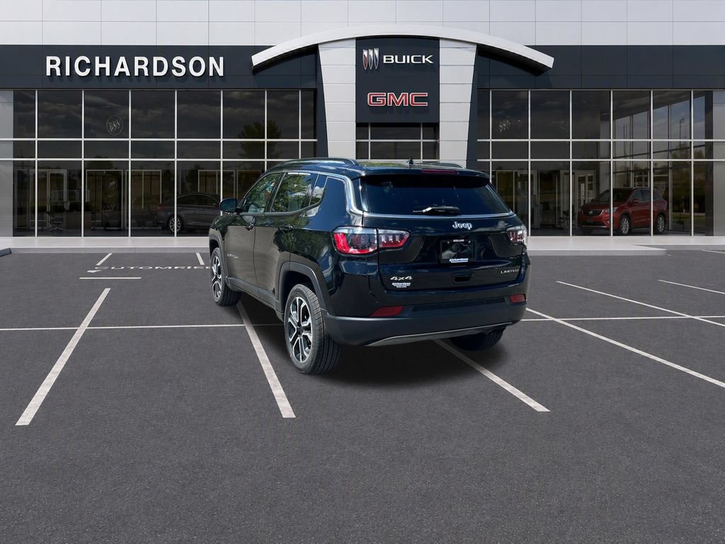 Used 2022 Jeep Compass Limited AWD/4WD image 3