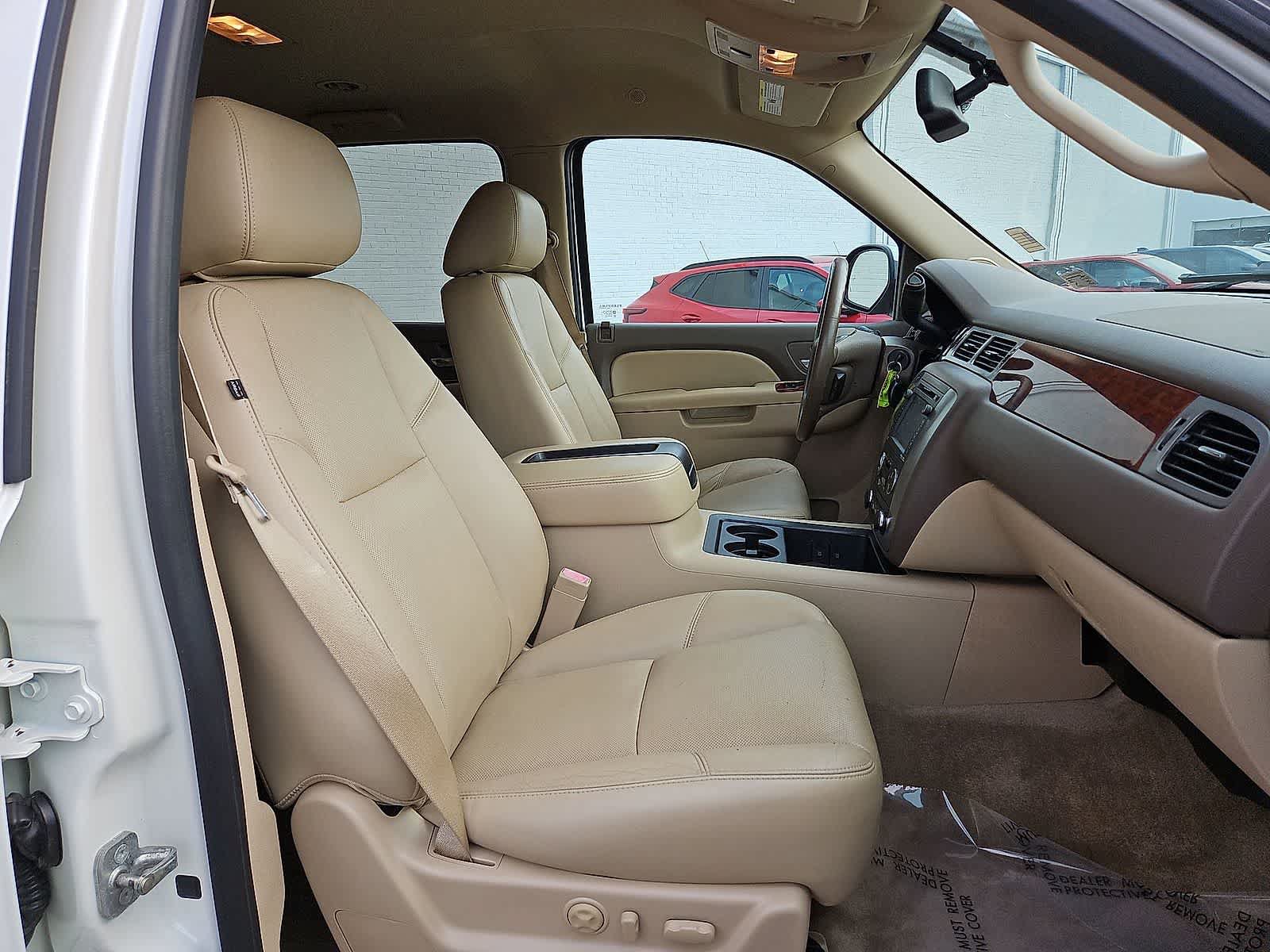 Used 2014 GMC Yukon SLT w/ Texas Edition AWD/4WD image 32