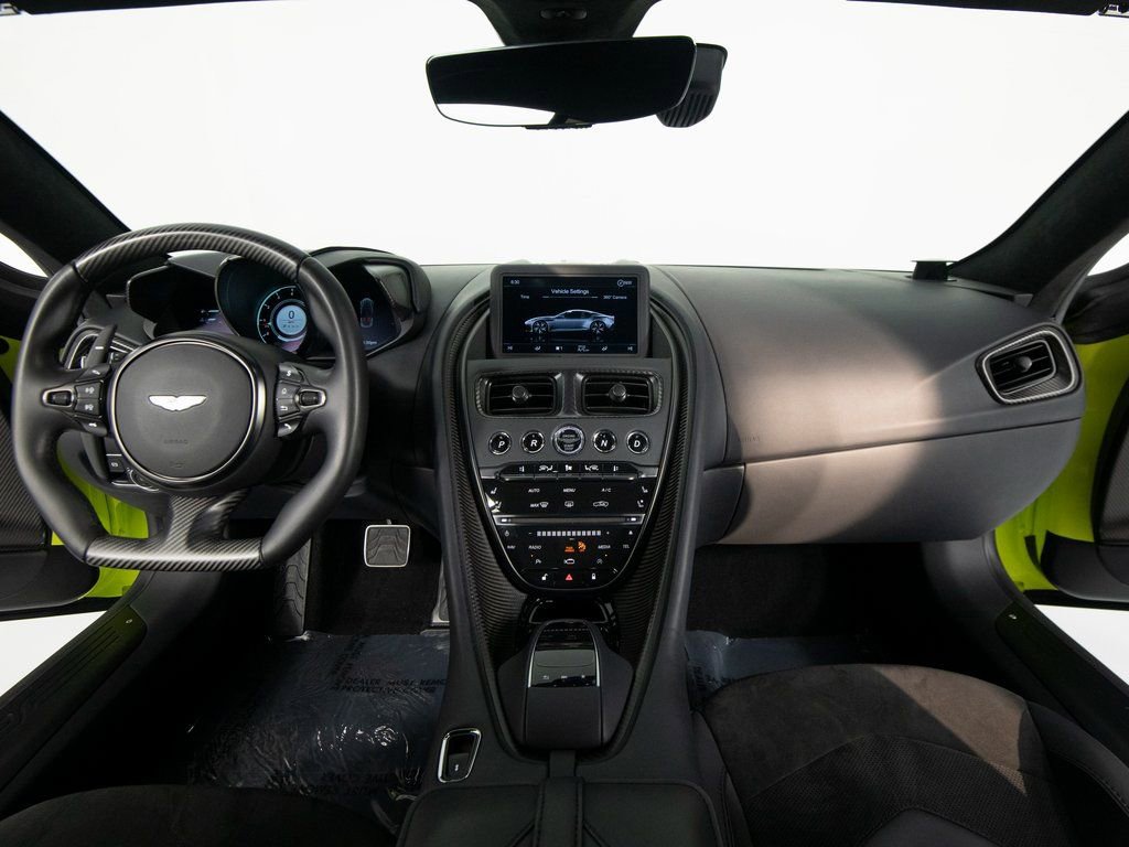 Used 2022 Aston Martin DBS Superleggera image 30