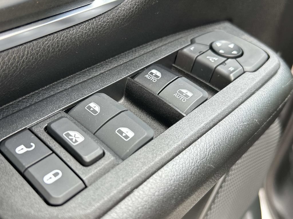 Used 2025 RAM 1500 Big Horn AWD/4WD image 15