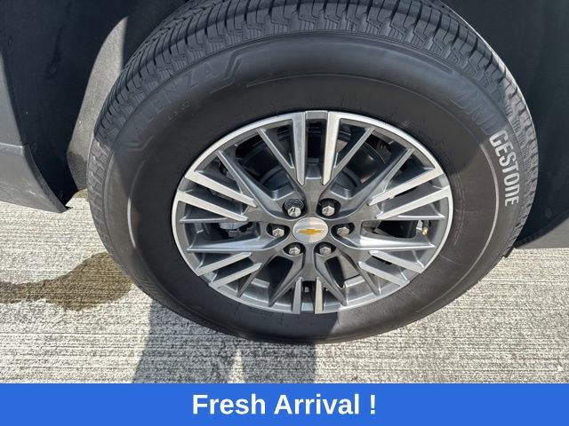 Used 2025 Chevrolet Traverse LT image 20