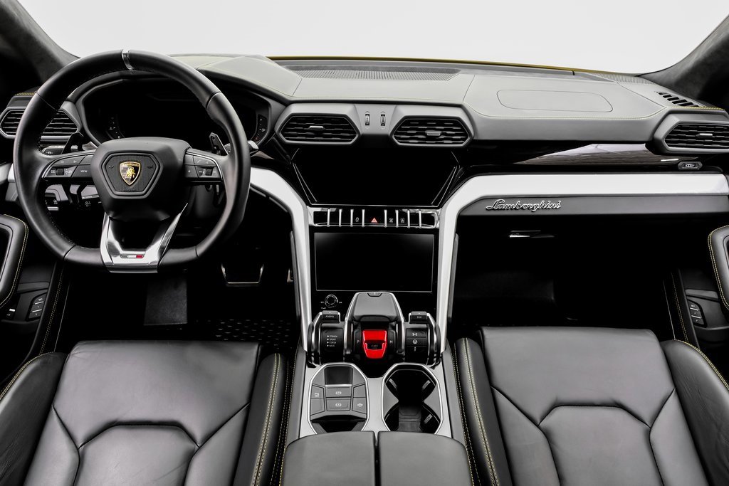 Used 2022 Lamborghini Urus image 11
