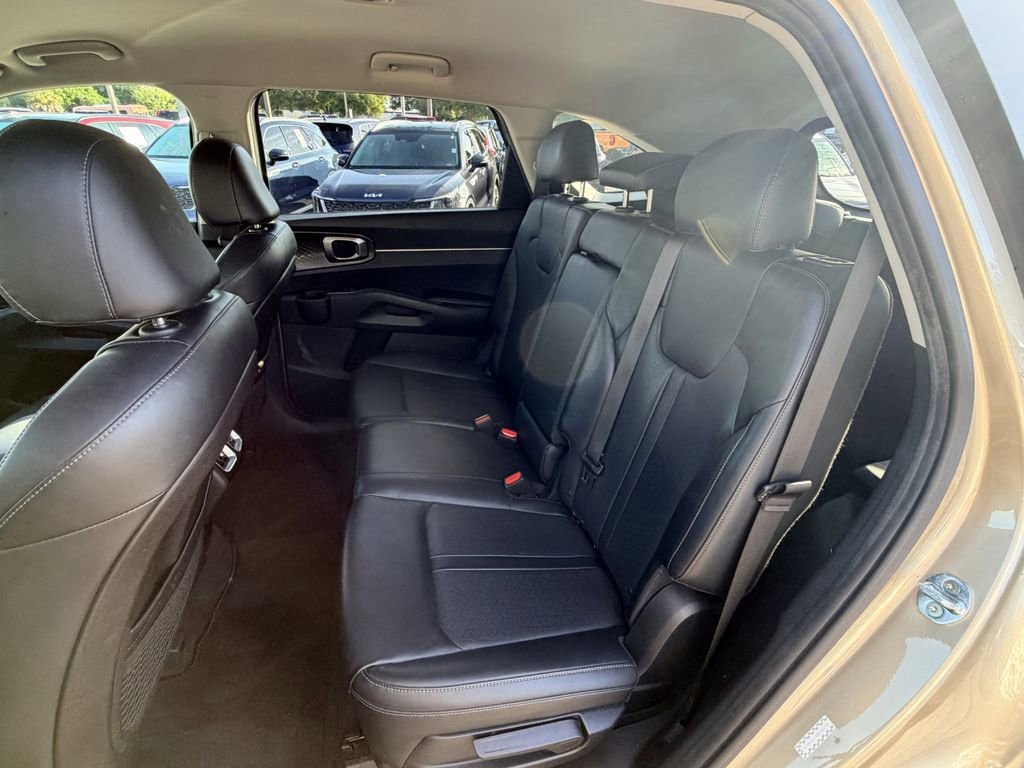 Used 2021 Kia Sorento S FWD image 20