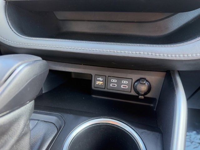 Used 2023 Toyota Highlander LE image 16