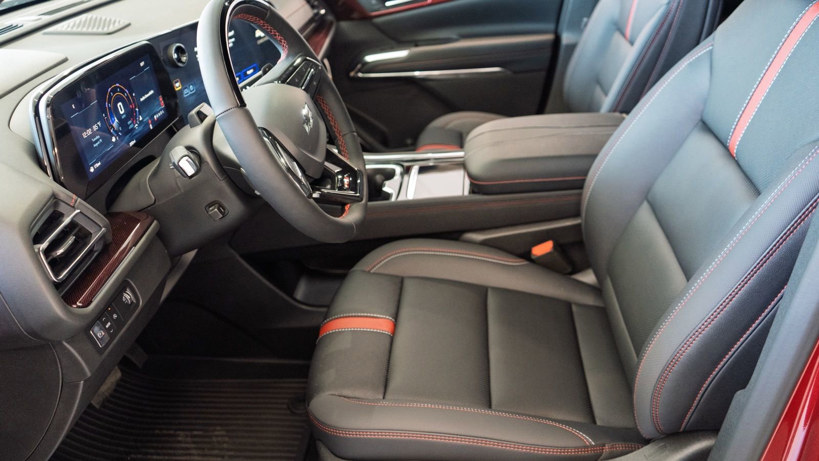 New 2026 Chevrolet Traverse RS w/ LPO, Floor Liner Package image 8