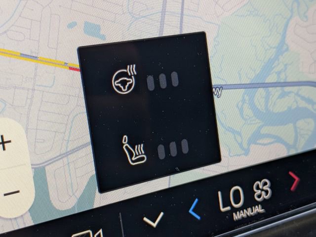 New 2025 Volvo XC60 B5 Plus w/ Protection Package Premier image 28