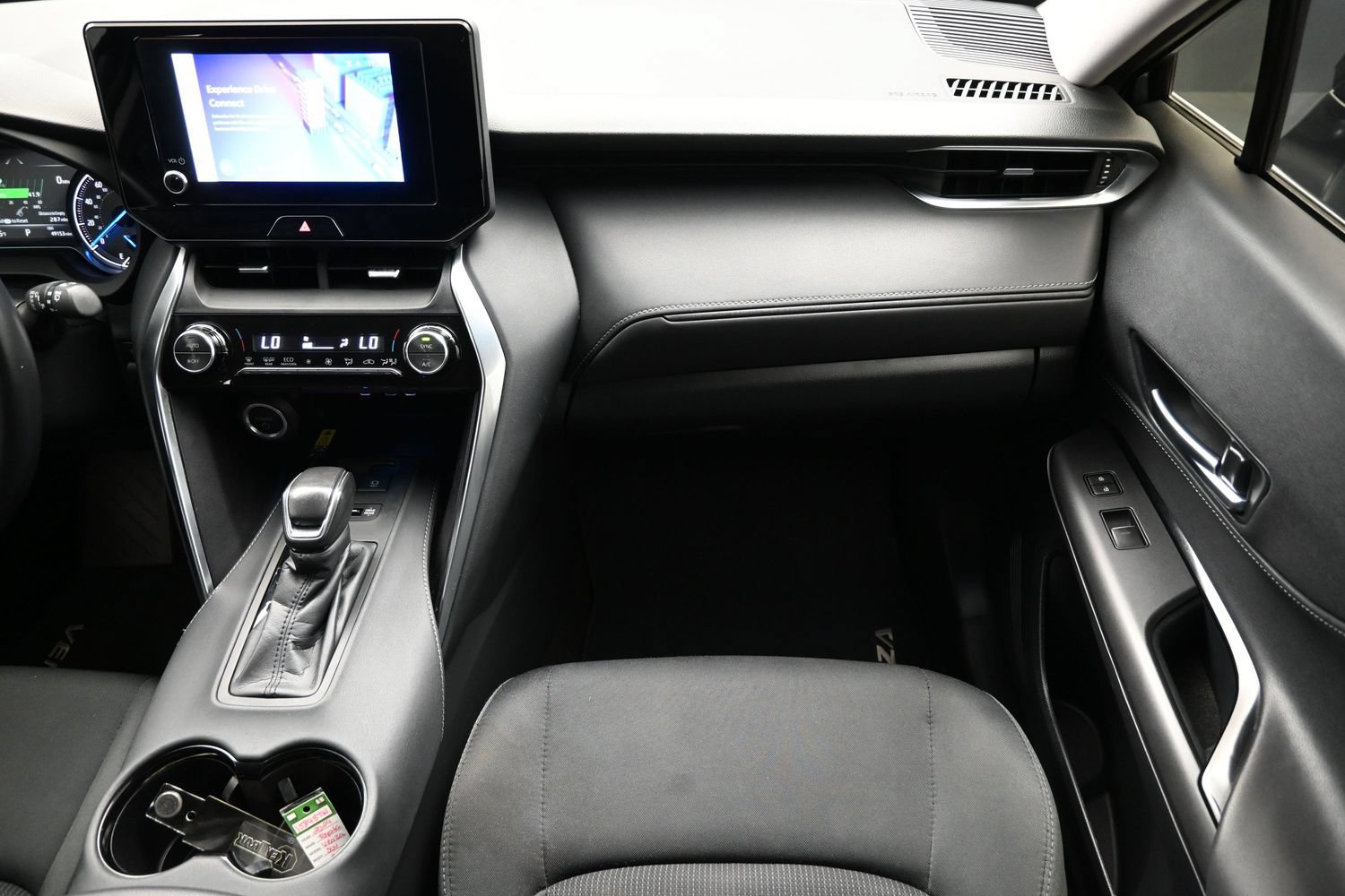 Used 2024 Toyota Venza LE AWD/4WD image 36