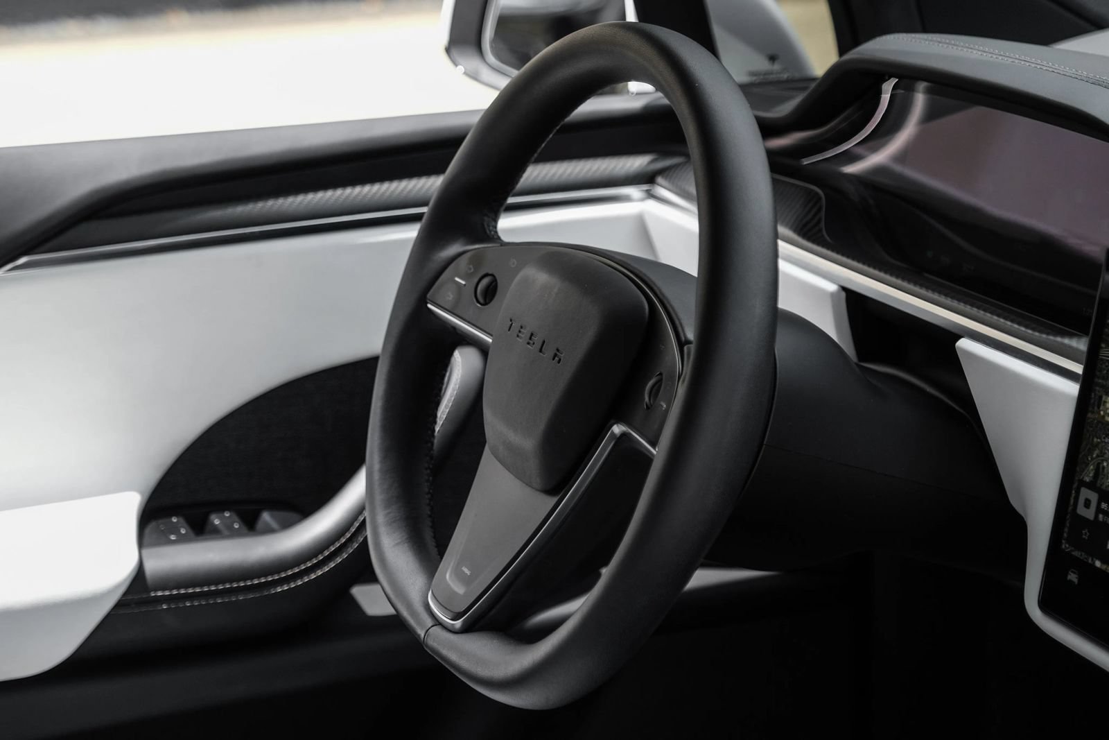 Used 2023 Tesla Model X Plaid AWD/4WD image 13
