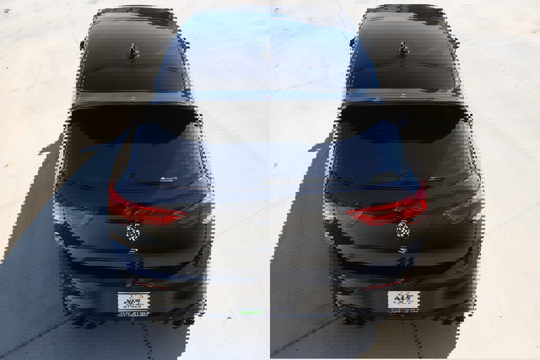 Used 2023 Volkswagen Golf R image 12