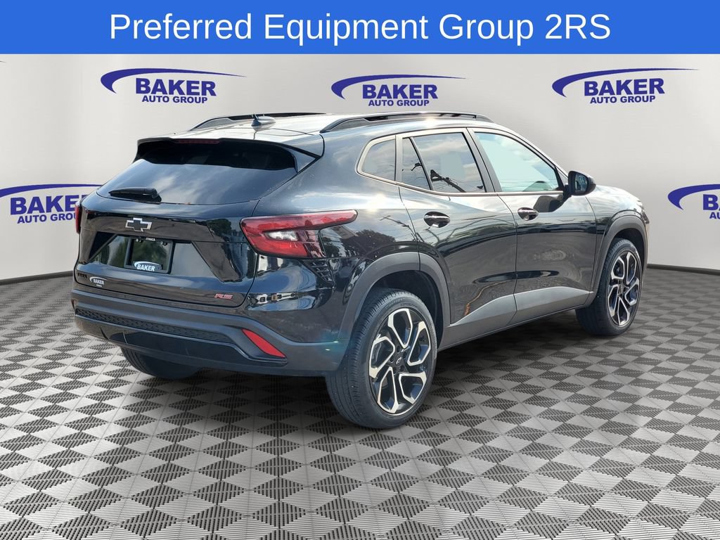Certified 2024 Chevrolet Trax RS w/ Driver Confidence Package FWD image 2