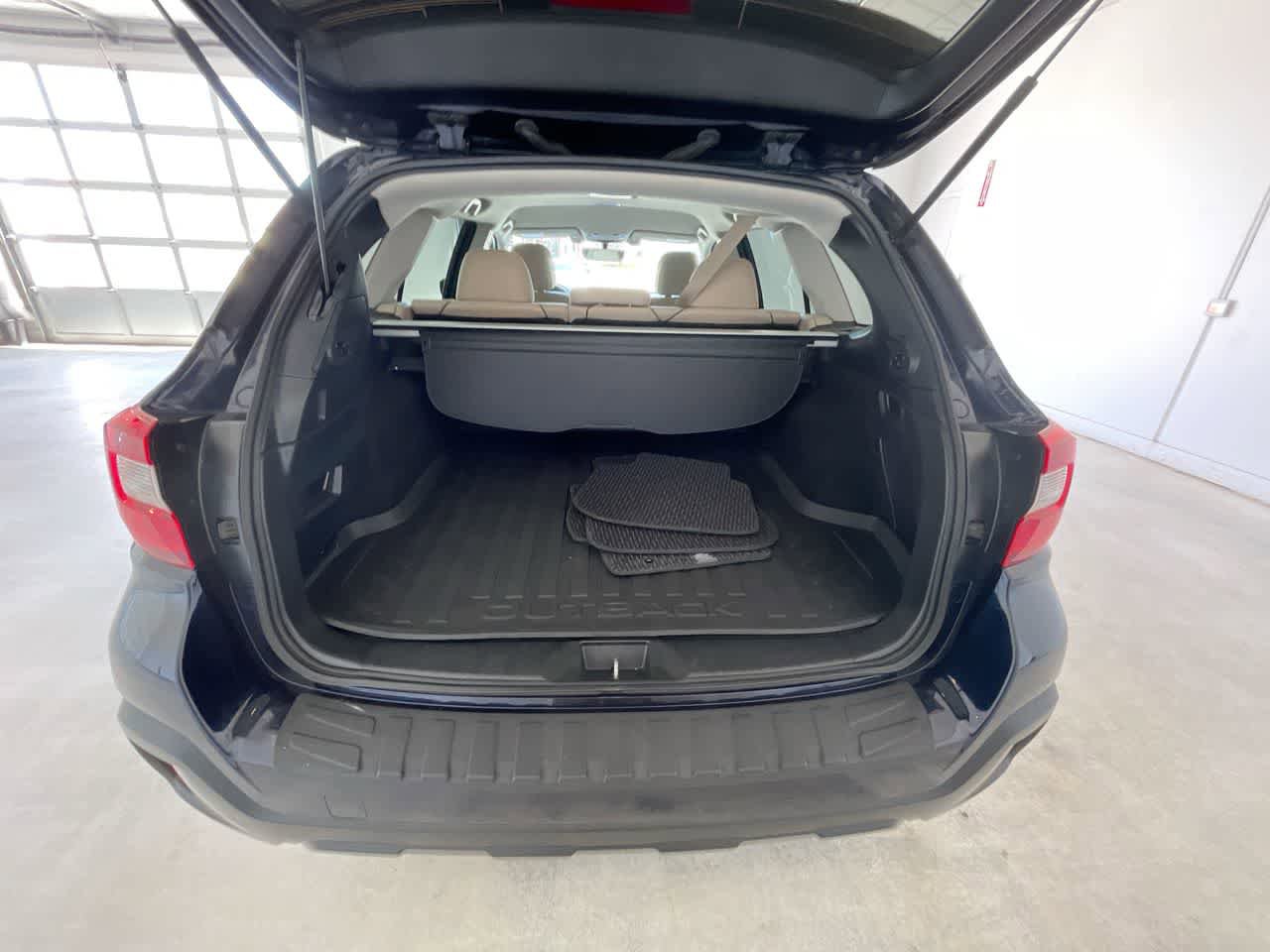 Used 2018 Subaru Outback 2.5i Premium AWD/4WD image 22