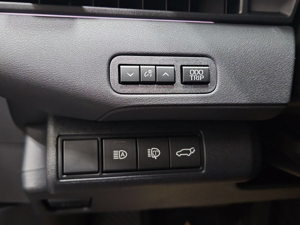 New 2026 Toyota C-HR AWD/4WD image 17
