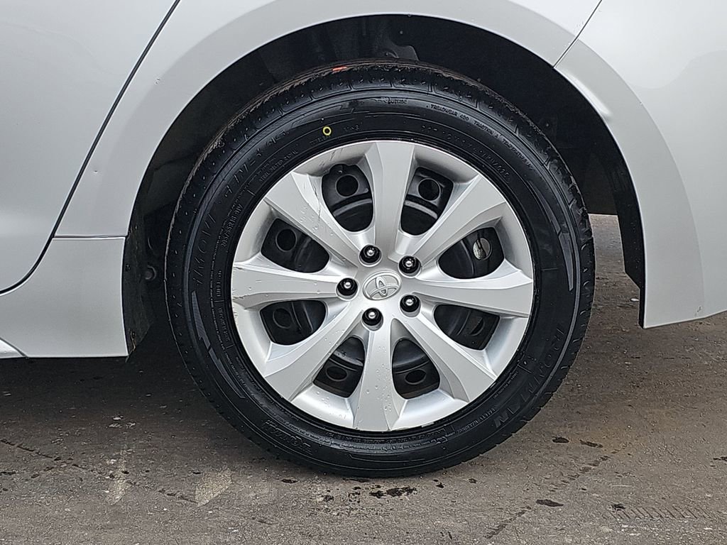 Used 2024 Toyota Corolla LE image 36