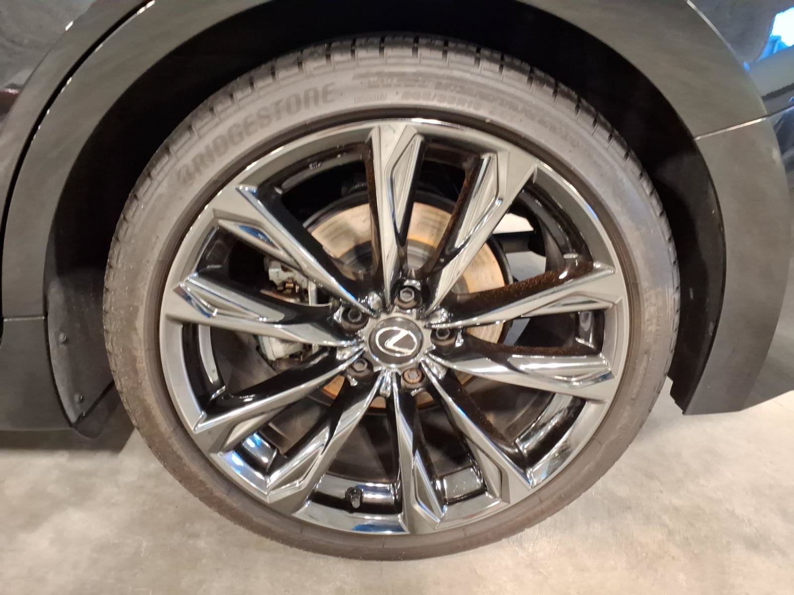 Used 2023 Lexus IS 350 F Sport w/ Memory Package AWD/4WD image 18
